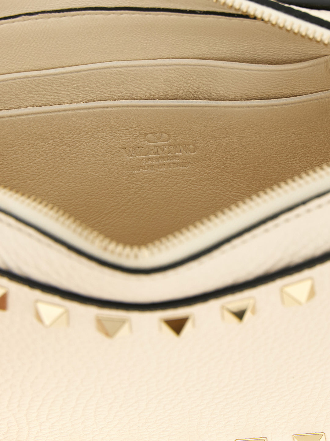 Valentino Garavani Rockstud Clutch - Bianco | 95825d2432ac740271cc7435f83ca4a690c0556c