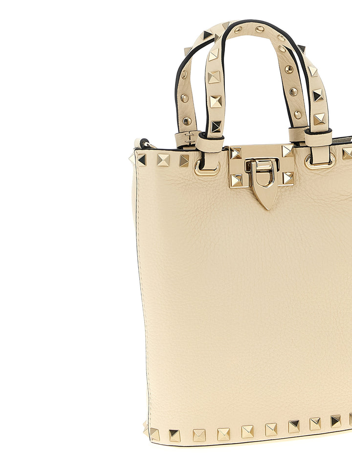 Valentino Garavani Rockstud Clutch - Bianco | d3080e59be90c16c4b251c48f833b4364505257b