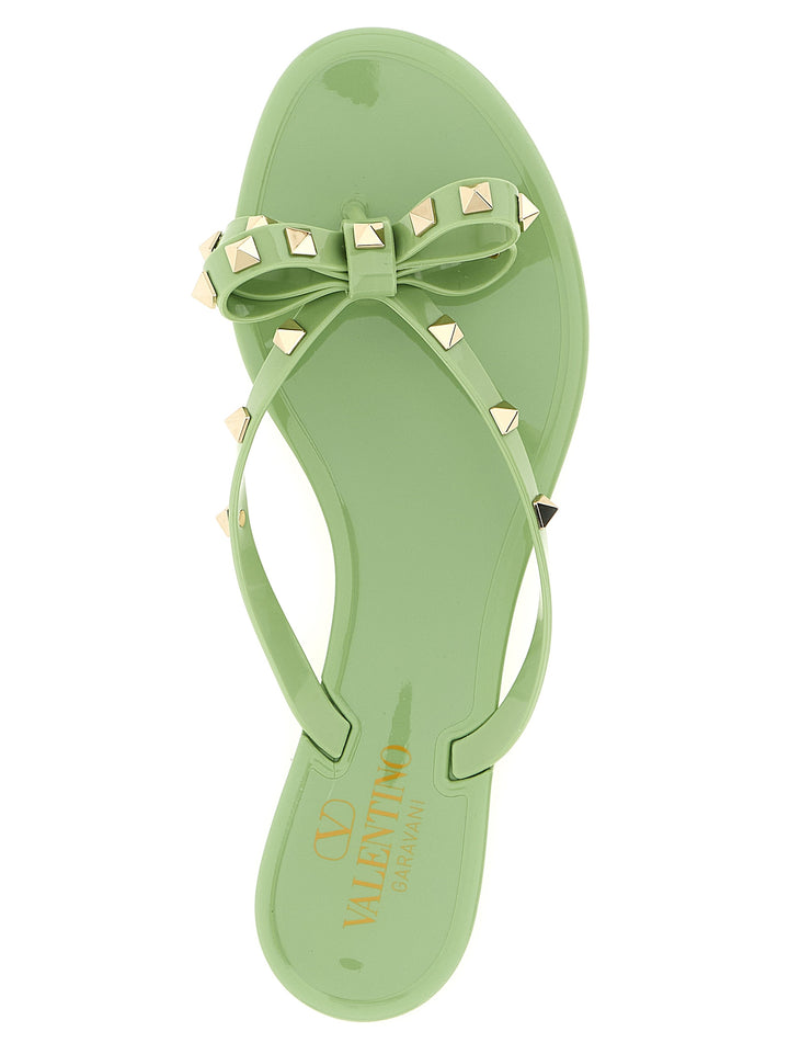 Valentino Garavani Pm Thong Rockstud Sandali - Verde | 603a48d4219ed48542580e48bd169a7e3e6c5d05