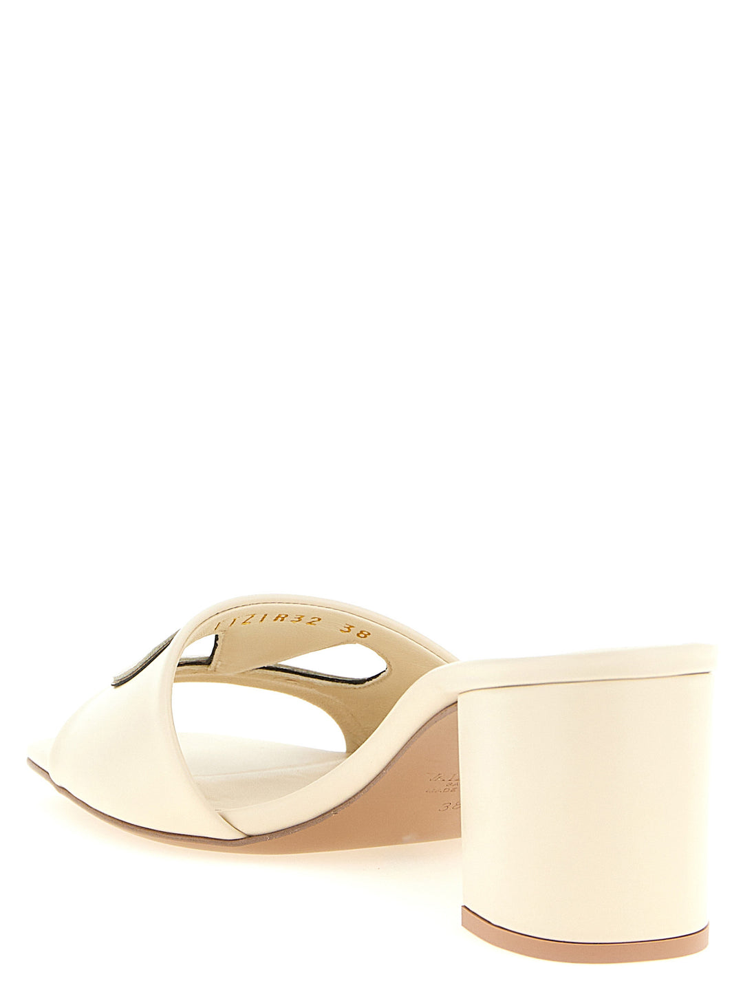 Valentino Garavani Valentino Garavani Vlogo Signature Slides Sandali - Bianco | f29c891ba41db4de8cbae9cba85ecea6cd69244c