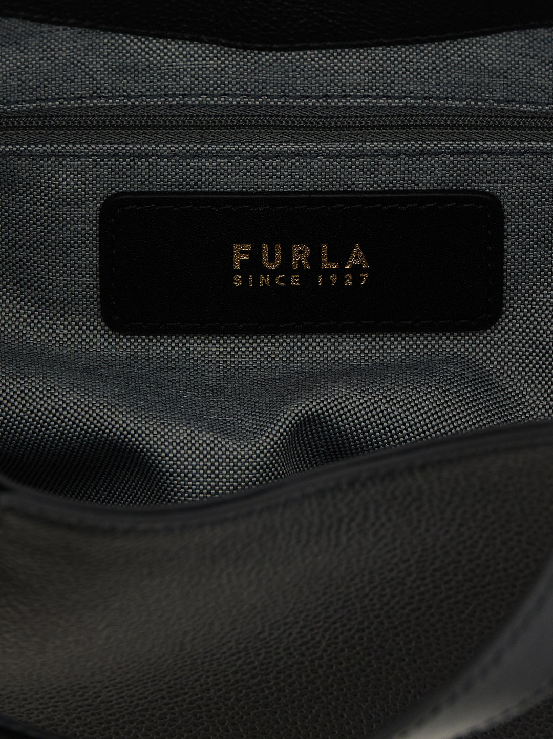 Furla Furla Goccia S Tote - Nero | 6df76a1609b377d31497b61ae57800404f139618