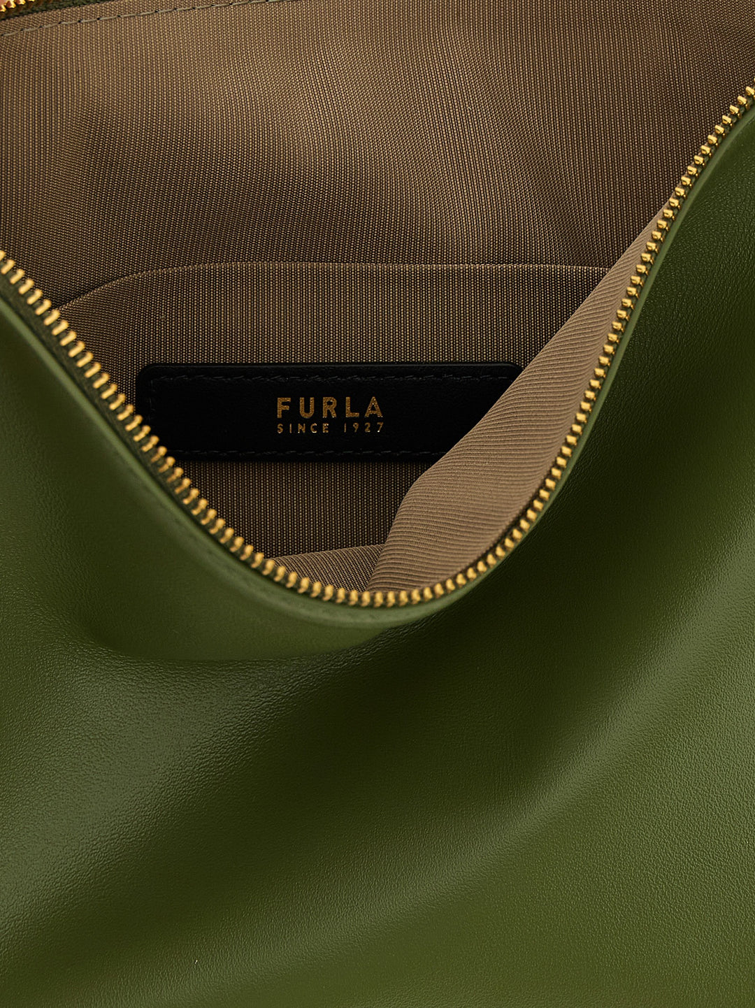 Furla Furla Sfera Soft Borse a Spalla e Tracolla - Verde | 853226d4017090961222323f97ade066e6b47afa