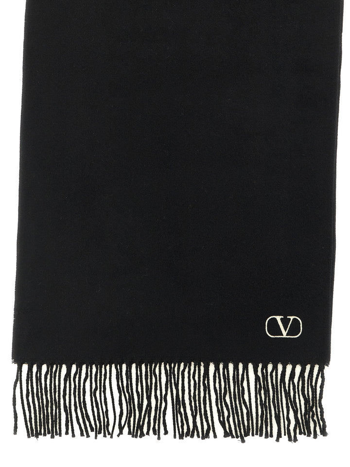 Valentino Garavani Cashmere Scarf Valentino Garavani With Fringes Sciarpe - Bianco/Nero | 2d99729a428eabe81d0dc12cc0e07ab82cfa64cc
