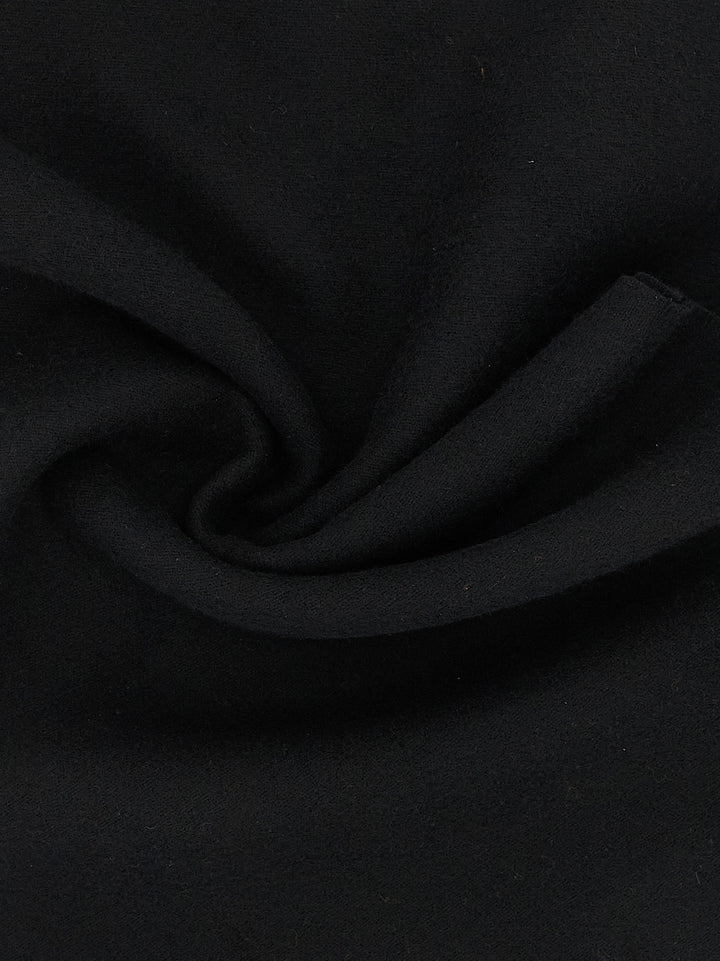 Valentino Garavani Cashmere Scarf Valentino Garavani With Fringes Sciarpe - Bianco/Nero | 715c51860842d62d26b752121a5c3e7897caa102