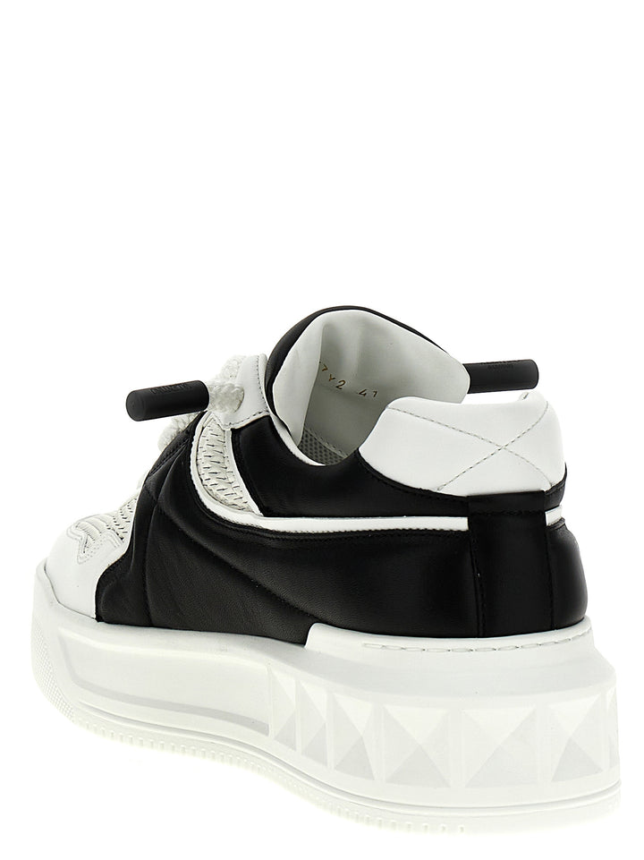 Valentino Garavani One Stud Xl Sneakers - Bianco/Nero | 9e3b08f8872c9539efd6e1eca1ab29032a8aeec0