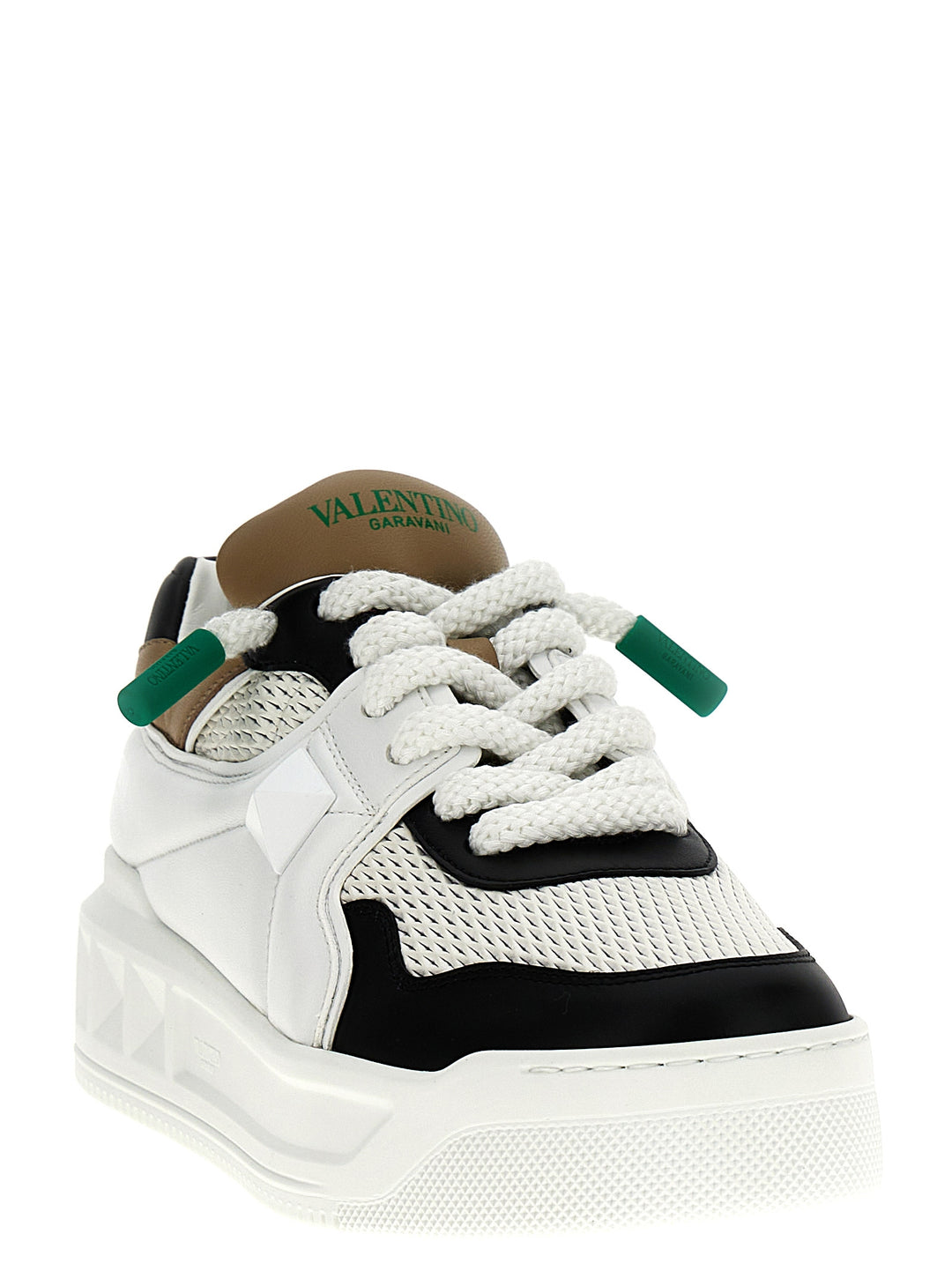 Valentino Garavani One Stud Xl Sneakers - Bianco/Nero | 67fdcf147c87bb555f3f3e90efcfccb35f7e9b30