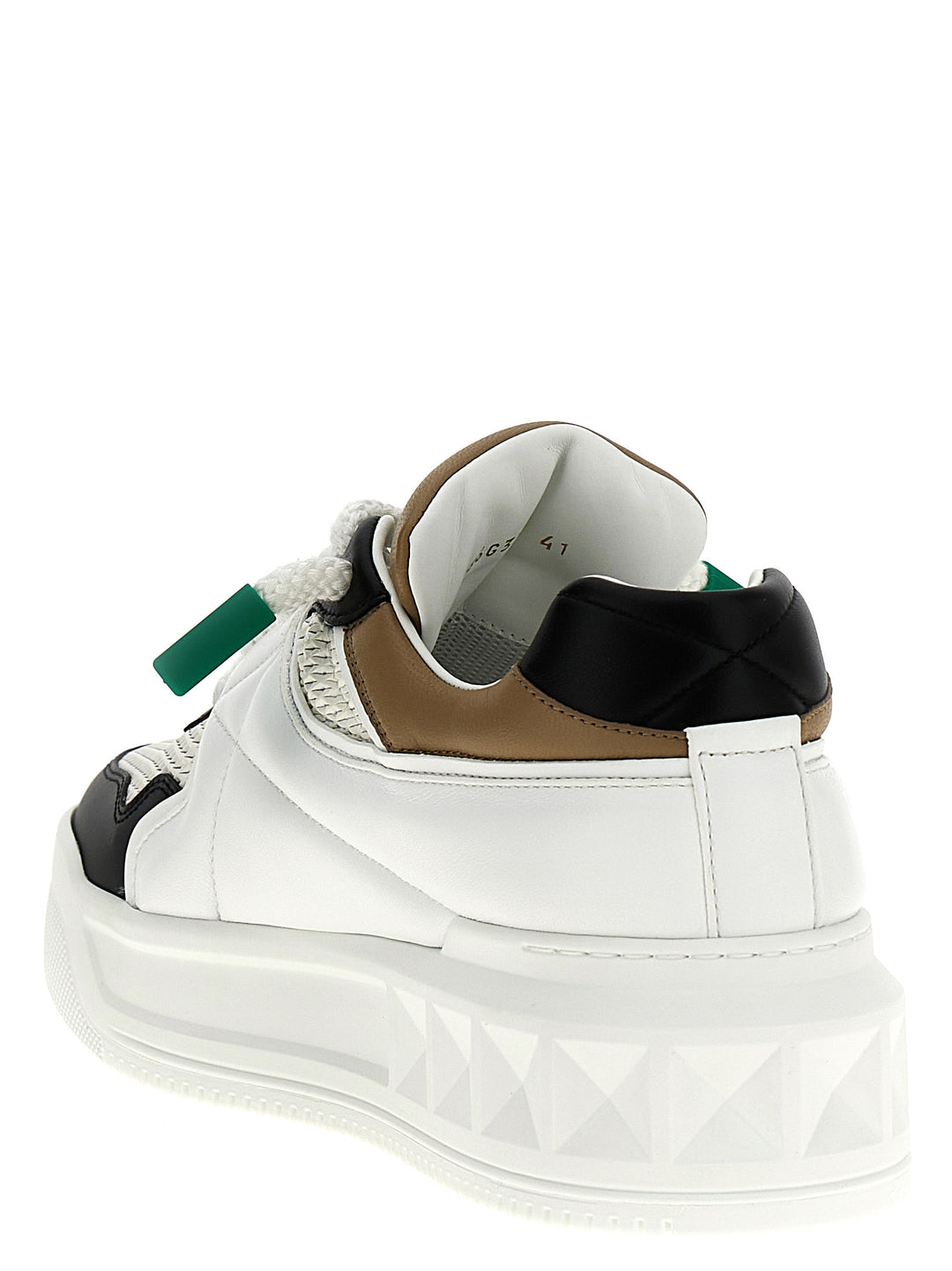 Valentino Garavani One Stud Xl Sneakers - Bianco/Nero | a0a0d19d2a327b41c4cc4d9c303af3b22eddac13