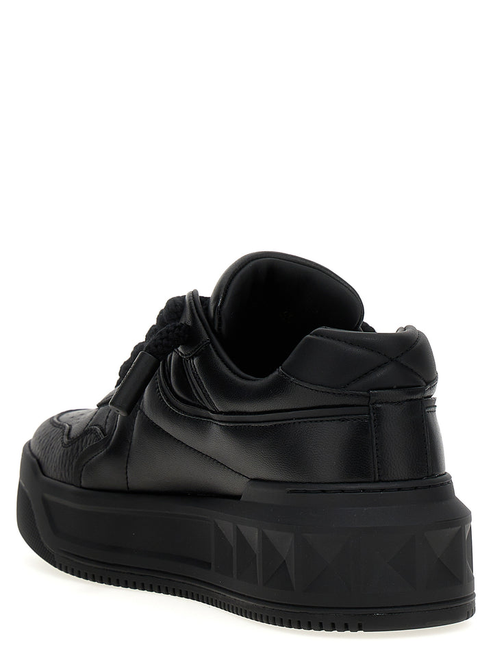 Valentino Garavani One Stud Xl Sneakers - Nero | fc435a9b45d5255f154bdd698550244c25c1eacf