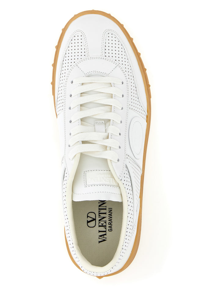 Valentino Garavani Upvillage Sneakers - Bianco | afd50da9b0a1ea1b43aba028ad1be6630fd01575