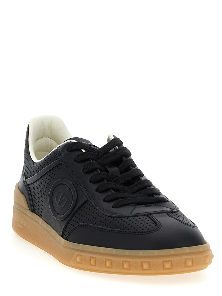 Valentino Garavani Upvillage Sneakers - Nero | ead7b57b2519b0da4a2b2cdbad70f6c86e00292d