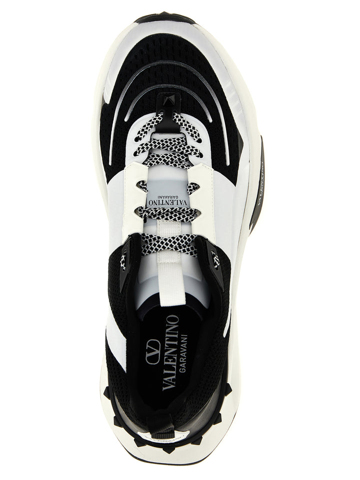 Valentino Garavani True Act Sneakers - Bianco/Nero | 9ddff116f2980378f2b4eb97732c5123fafece31