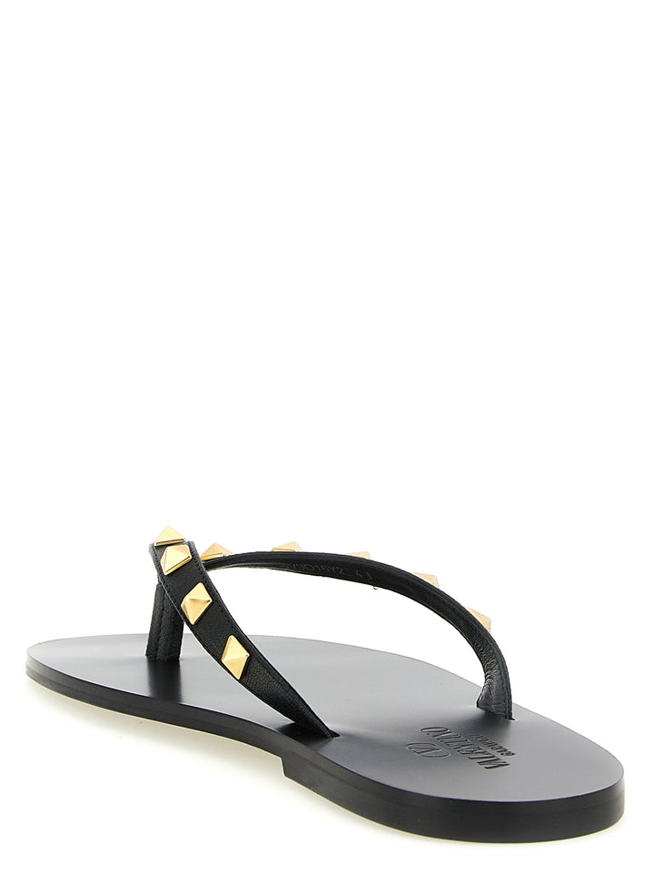 Valentino Garavani Thong Rockstud Sandali - Nero | 3340ea3d6c449f41245db7569eb1dd81dc98c7f6