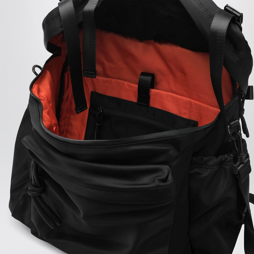 Done! Apparel & Accessories - Nero | fe30679fefbe4b2771e0b630d62e3d94fe6a2d37