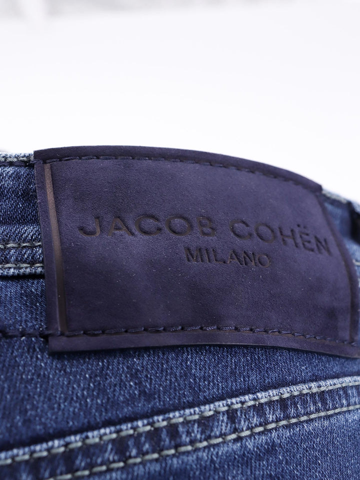 Jeans Slim Fit con dettaglio fazzoletto iconico