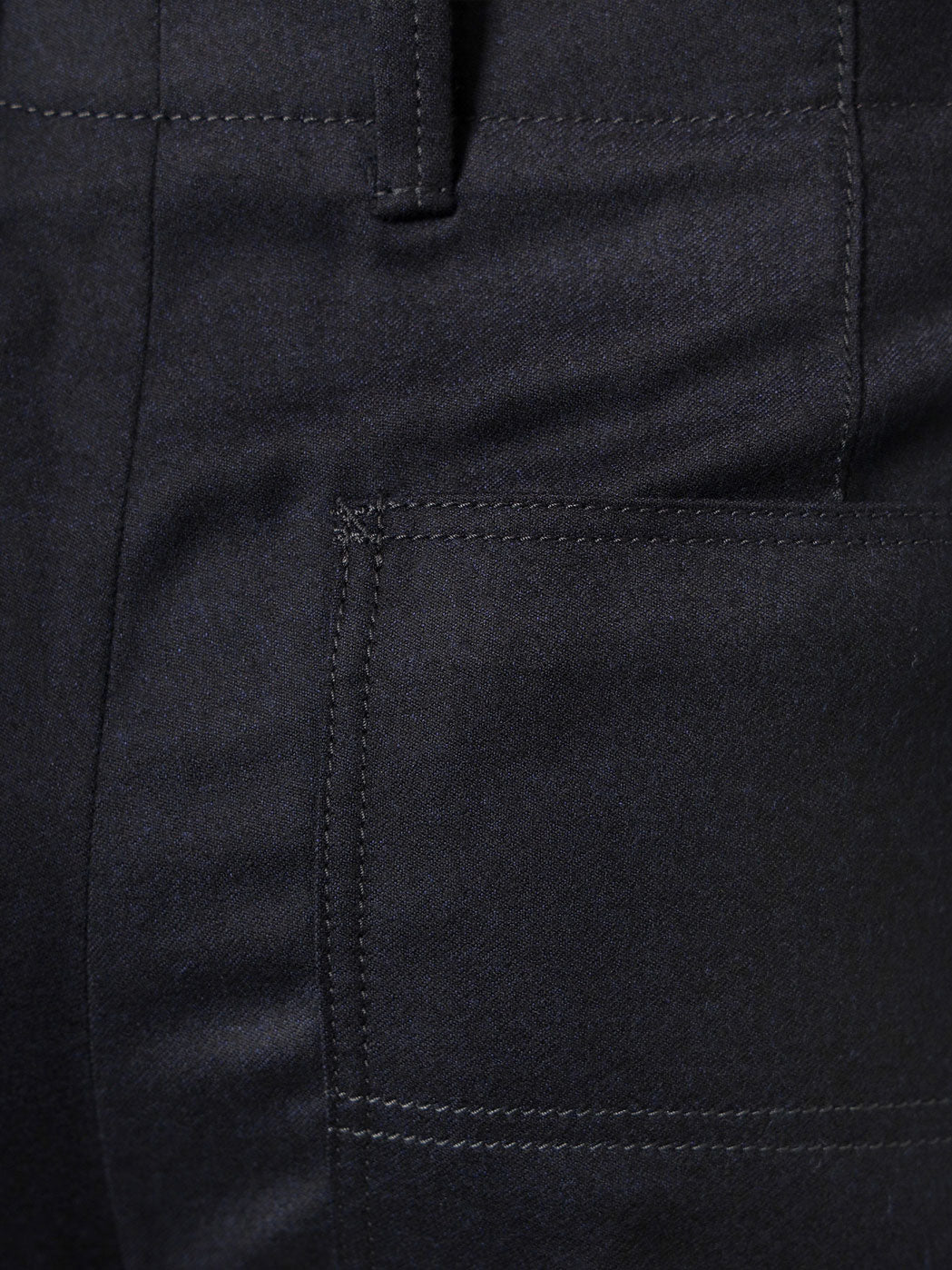 Pantalone Circle  in lana vergine   Uso esclusivo di fibre naturali e organiche