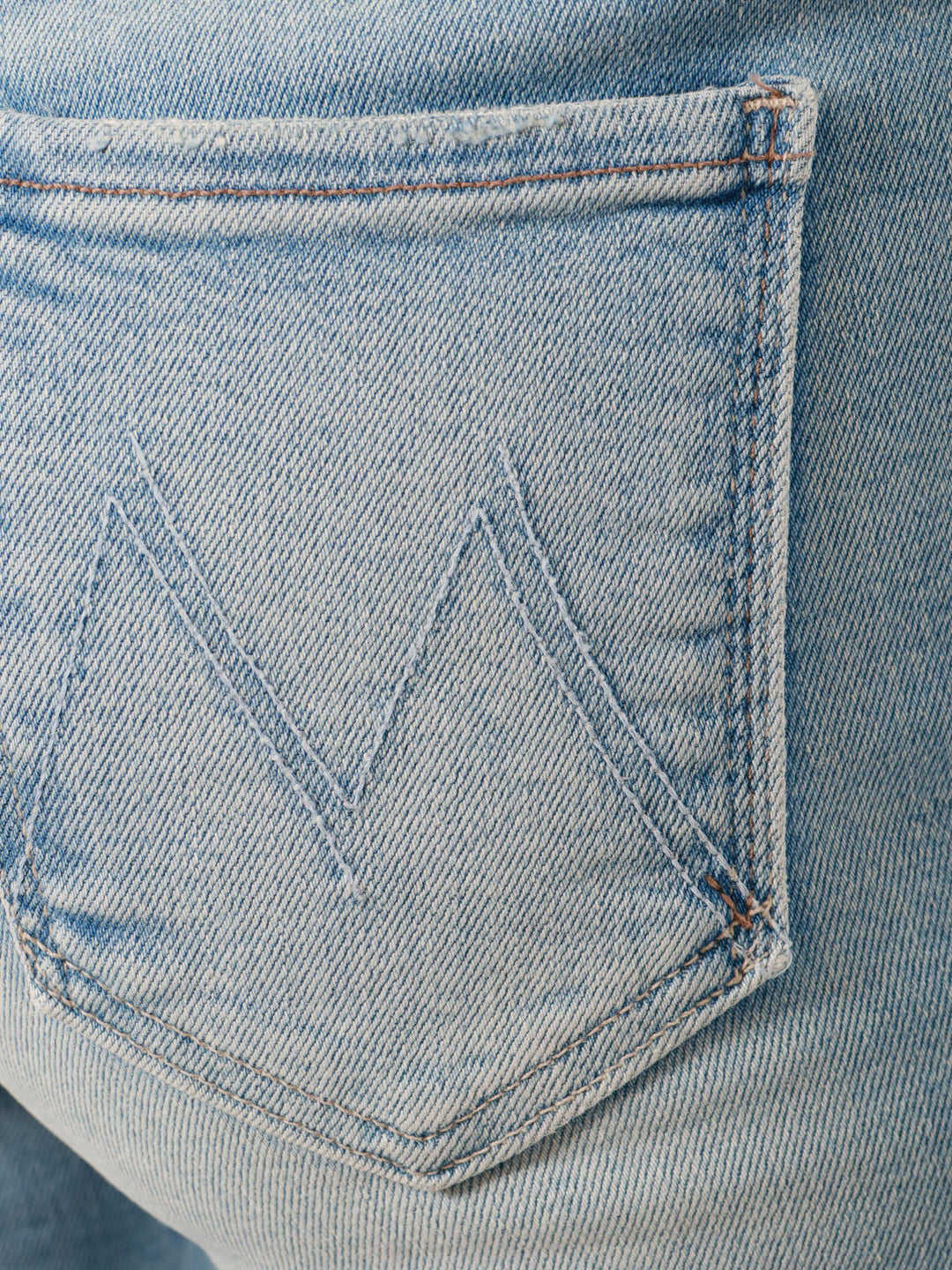 Jeans svasato in cotone stretch