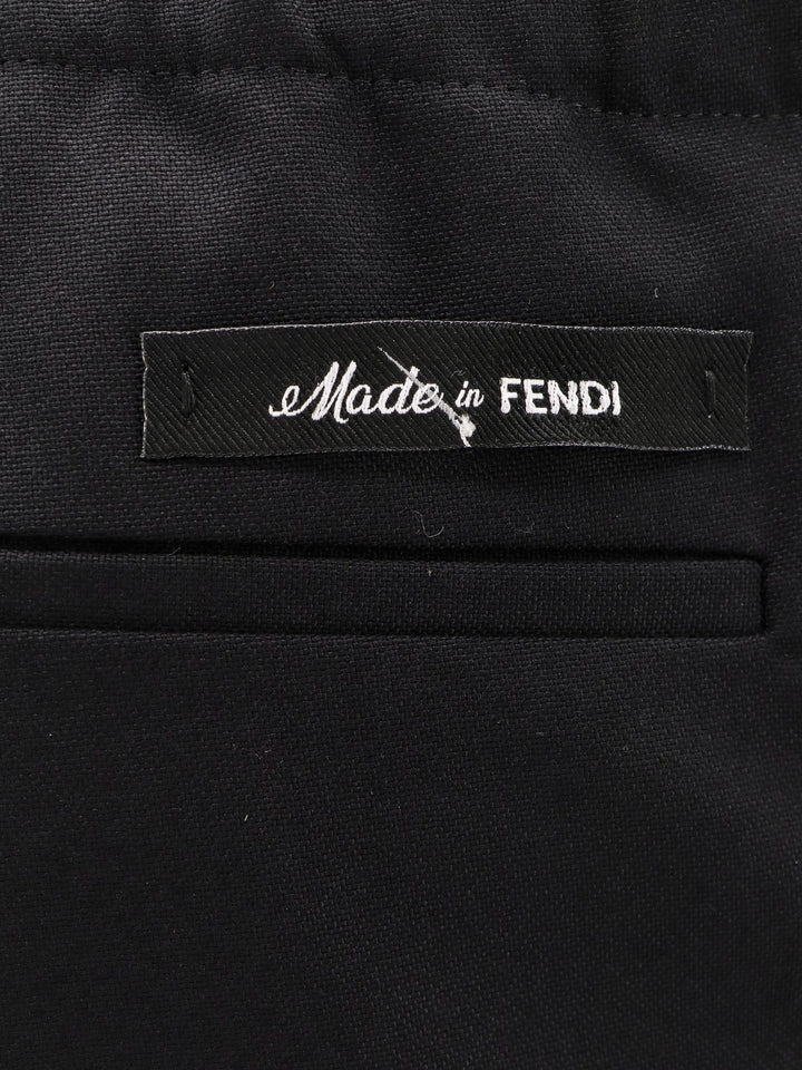 Pantalone in lana con etichetta 'Made in Fendi'