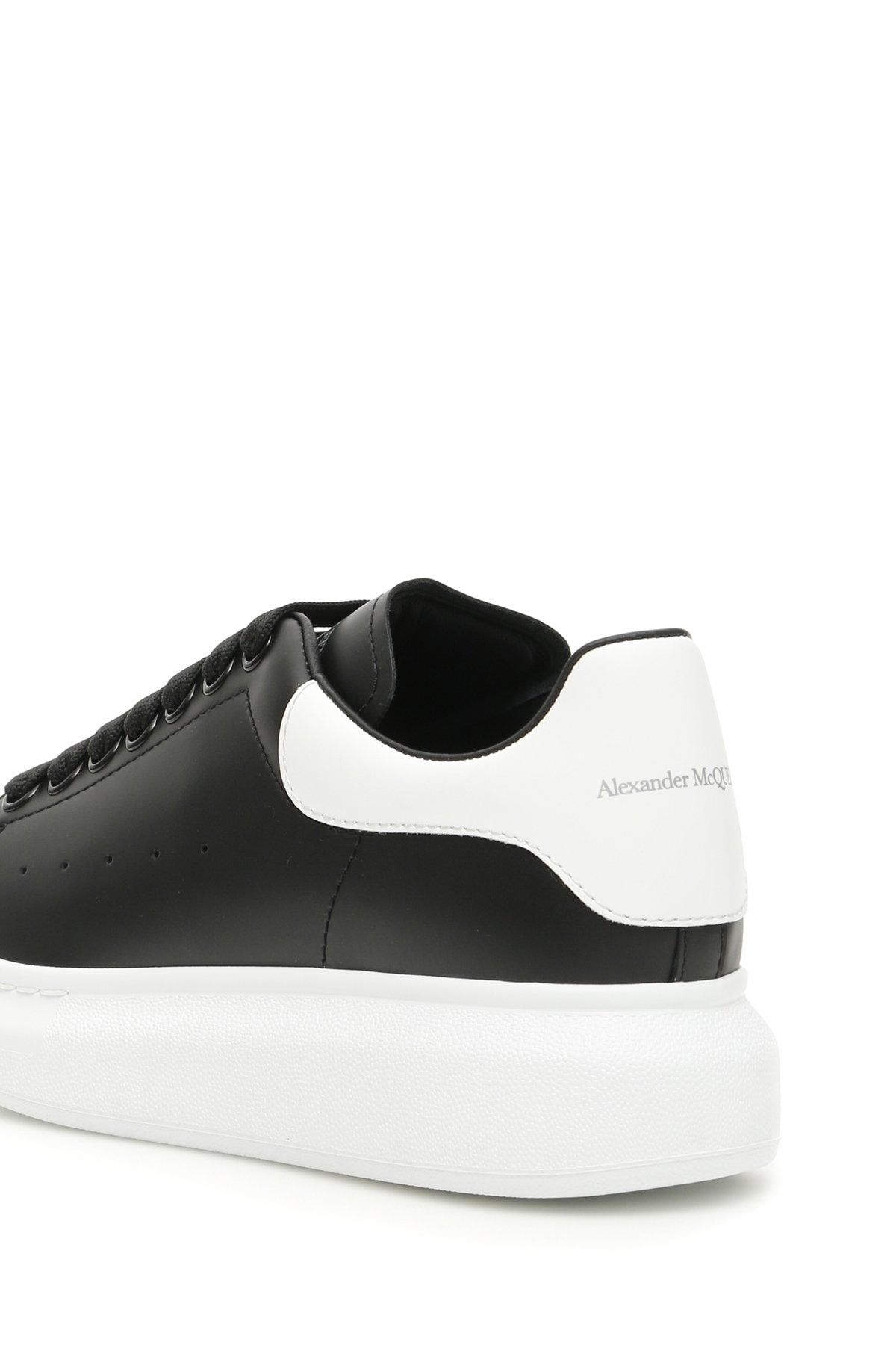 Alexander McQueen Sneaker Oversize in Pelle Nera Donna Wanan Luxury