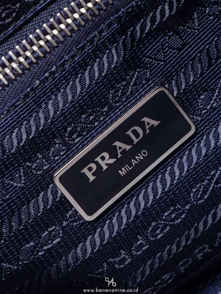 Borsa in nylon con logo blu-Prada-Wanan Luxury