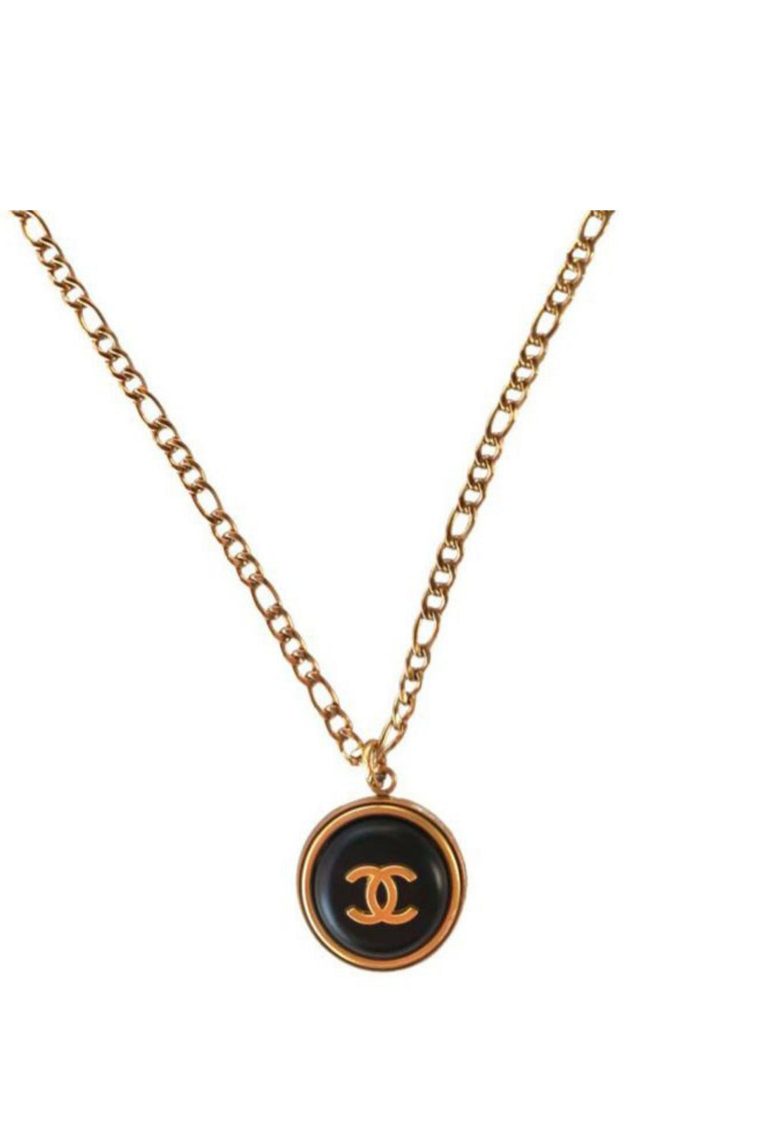 Collana in oro con bottone Chanel-Saruc x Wanan-Wanan Luxury