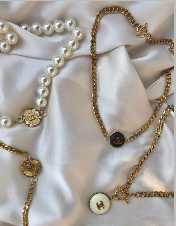 Collana Chanel in oro-Saruc x Wanan-Wanan Luxury