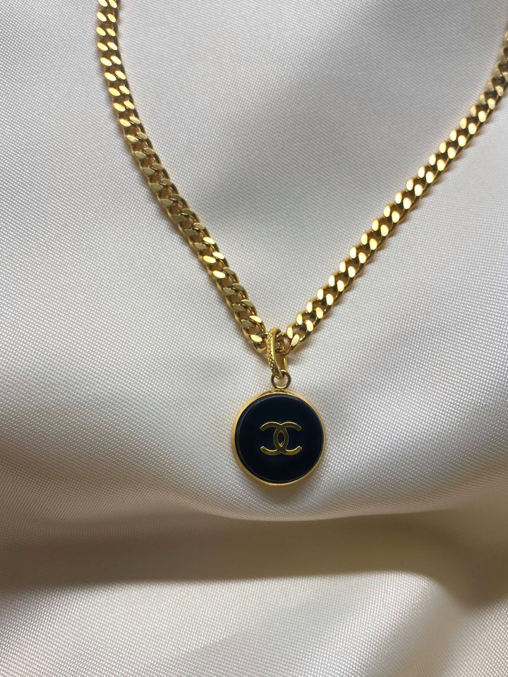 Collana bottone Chanel-Saruc x Wanan-Wanan Luxury